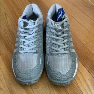 K-Swiss ExpressLight  Womens Pickleball Shoes, size 7.5